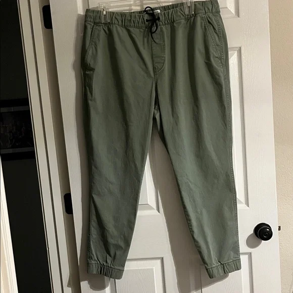 OLD NAVY Men's Joggers - Picture 3 of 15